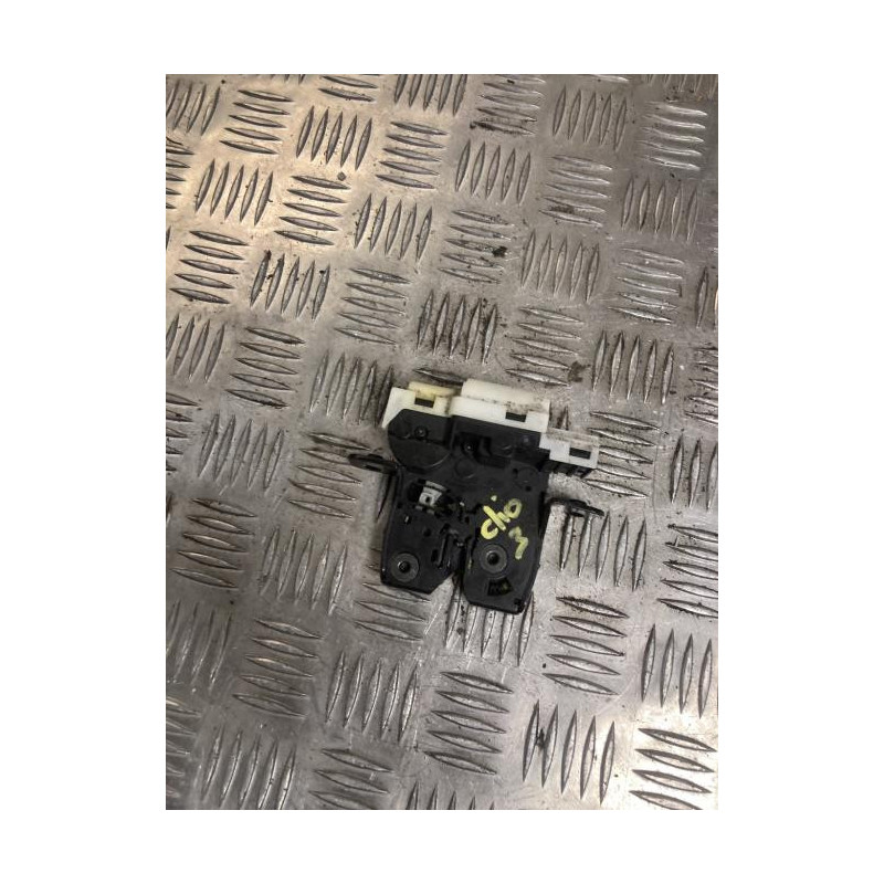 Serrure de coffre RENAULT CLIO 3 PHASE 1 d’occasion