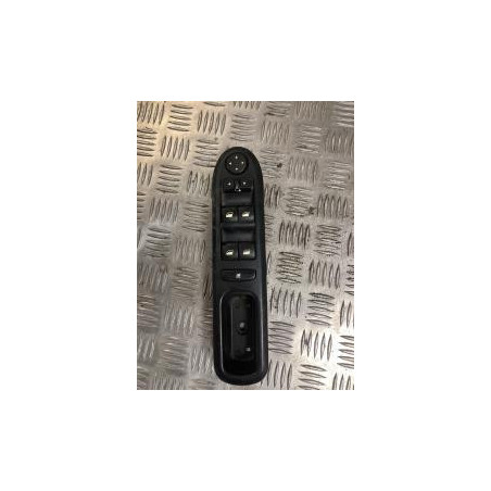 Interrupteur de leve vitre avant gauche PEUGEOT 407 PHASE 1 d’occasion