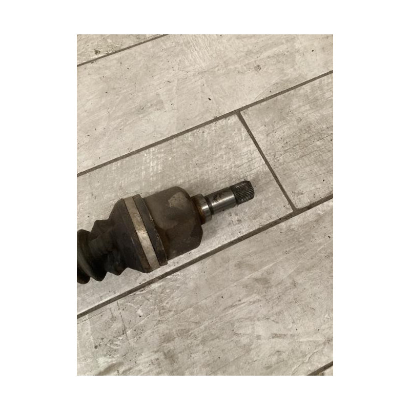 Cardan gauche (transmission) PEUGEOT 407 PHASE 1 BREAK d’occasion