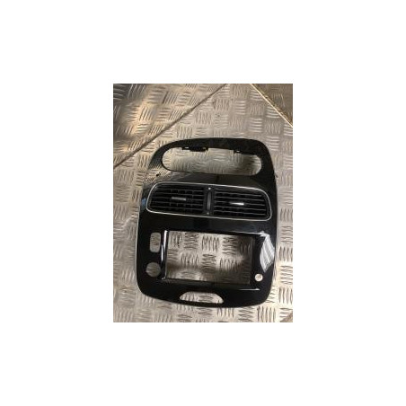 Facade autoradio RENAULT CLIO 4 PHASE 2 d’occasion