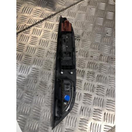 Interrupteur de leve vitre avant gauche CITROEN C4 AIRCROSS d’occasion