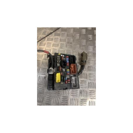 Boitier servitude moteur (BSM) PEUGEOT 607 PHASE 2 d’occasion