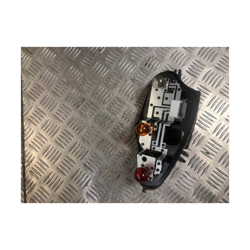 Platine feu arriere gauche CITROEN C3 2 PHASE 2 d’occasion