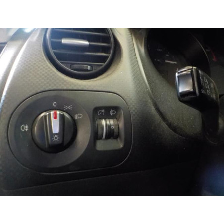 Poignee porte avant gauche SEAT TOLEDO 3 d’occasion