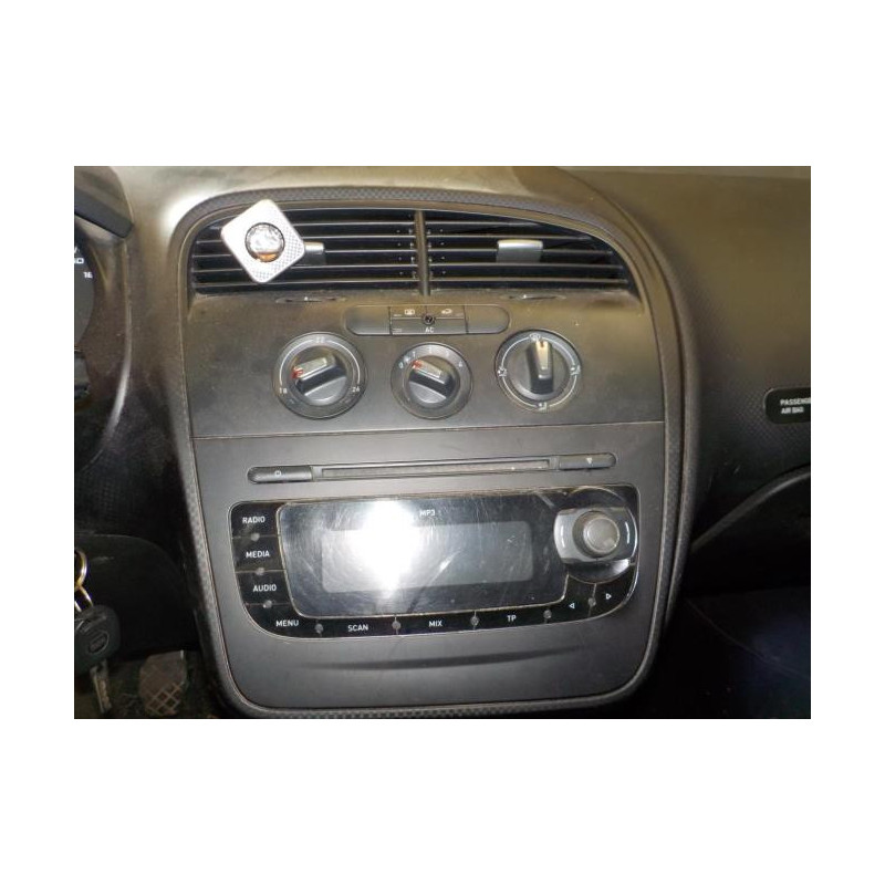 Poignee porte avant gauche SEAT TOLEDO 3 d’occasion