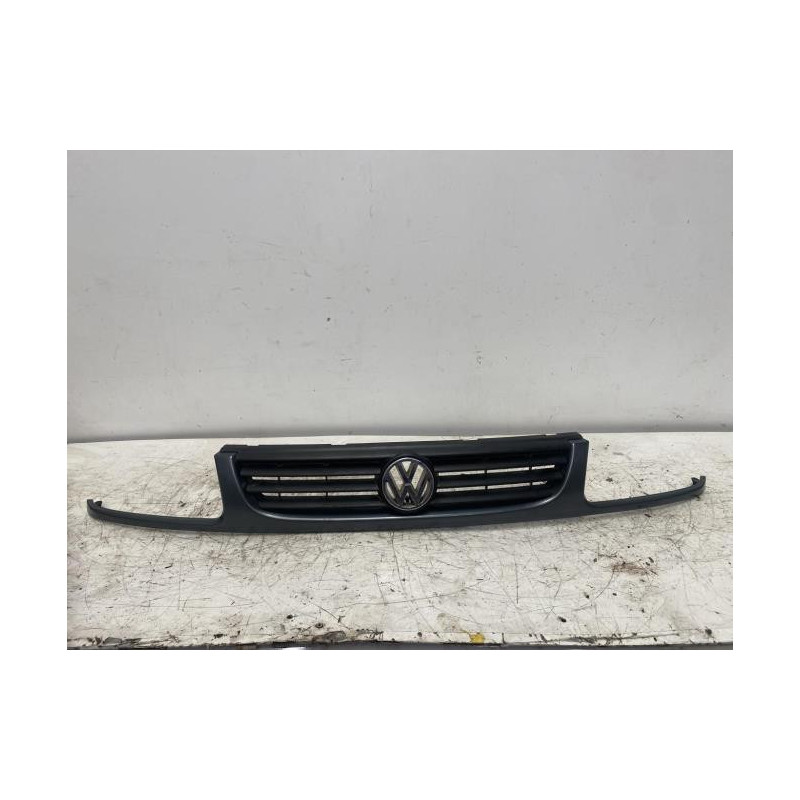 Calandre VOLKSWAGEN POLO 3 PHASE 1 d’occasion