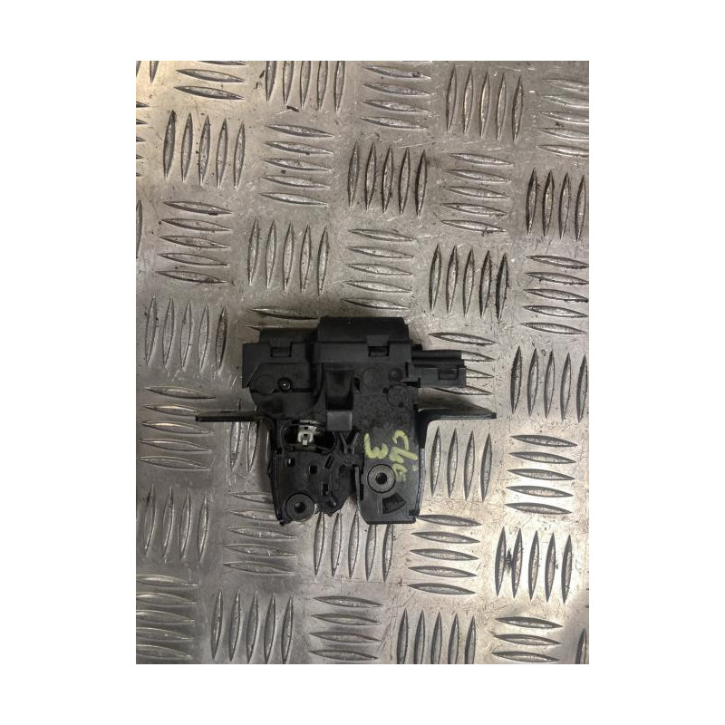 Serrure de coffre RENAULT CLIO 3 PHASE 2 d’occasion