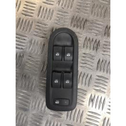 Interrupteur de leve vitre avant gauche RENAULT MEGANE 2 PHASE 2 d’occasion
