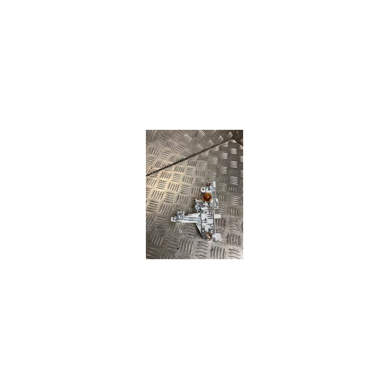 Platine feu arriere droit BMW SERIE 1 E87 PHASE 2 d’occasion