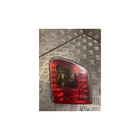 Feu arriere secondaire droit (feux) TOYOTA AVENSIS 3 PHASE 1 BREAK d’occasion