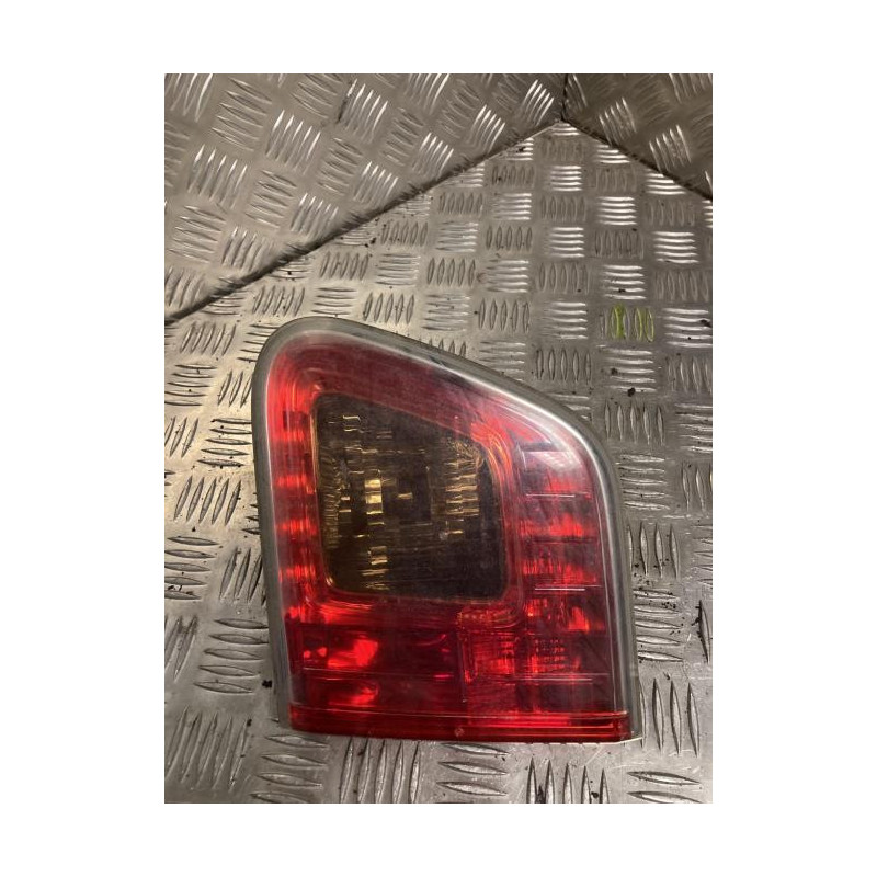Feu arriere secondaire droit (feux) TOYOTA AVENSIS 3 PHASE 1 BREAK d’occasion