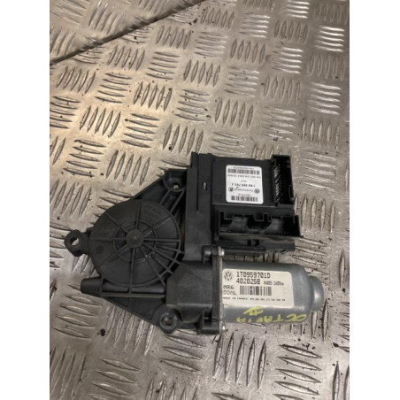Moteur leve vitre avant gauche SKODA OCTAVIA 2 PHASE 2 d’occasion