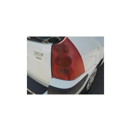 Feu arriere principal droit (feux) PEUGEOT 307 PHASE 1 BREAK d’occasion