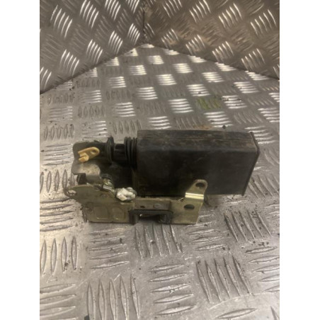 Serrure avant gauche RENAULT CLIO 2 PHASE 2 d’occasion