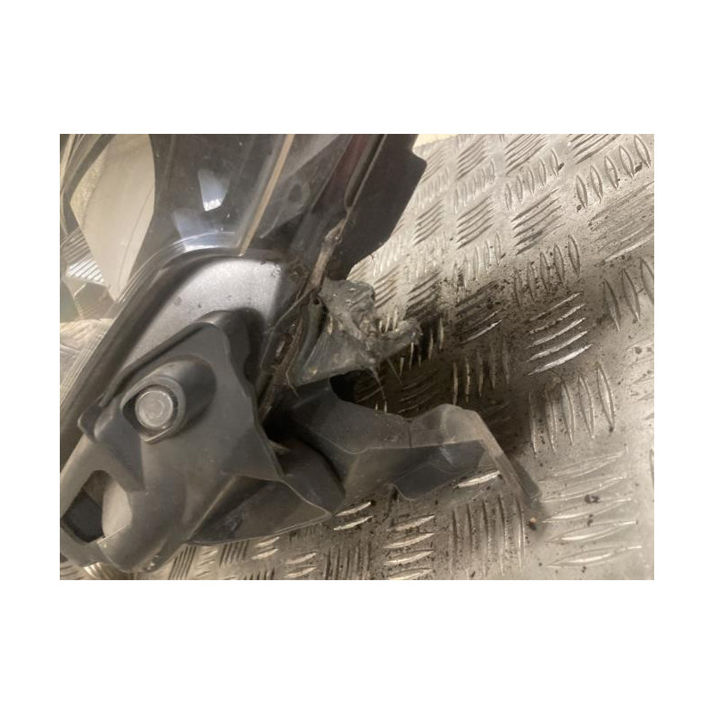 Optique avant principal gauche (feux)(phare) RENAULT CLIO 3 PHASE 2 d’occasion
