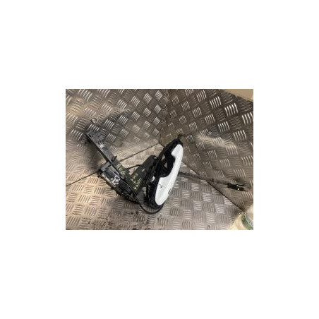 Serrure avant gauche FORD FIESTA 7 PHASE 1 d’occasion