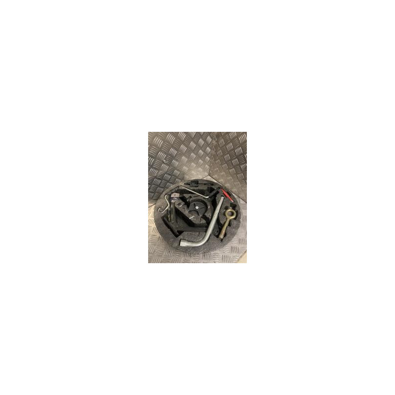 Panier roue de secours ALFA ROMEO 147 PHASE 1 d’occasion