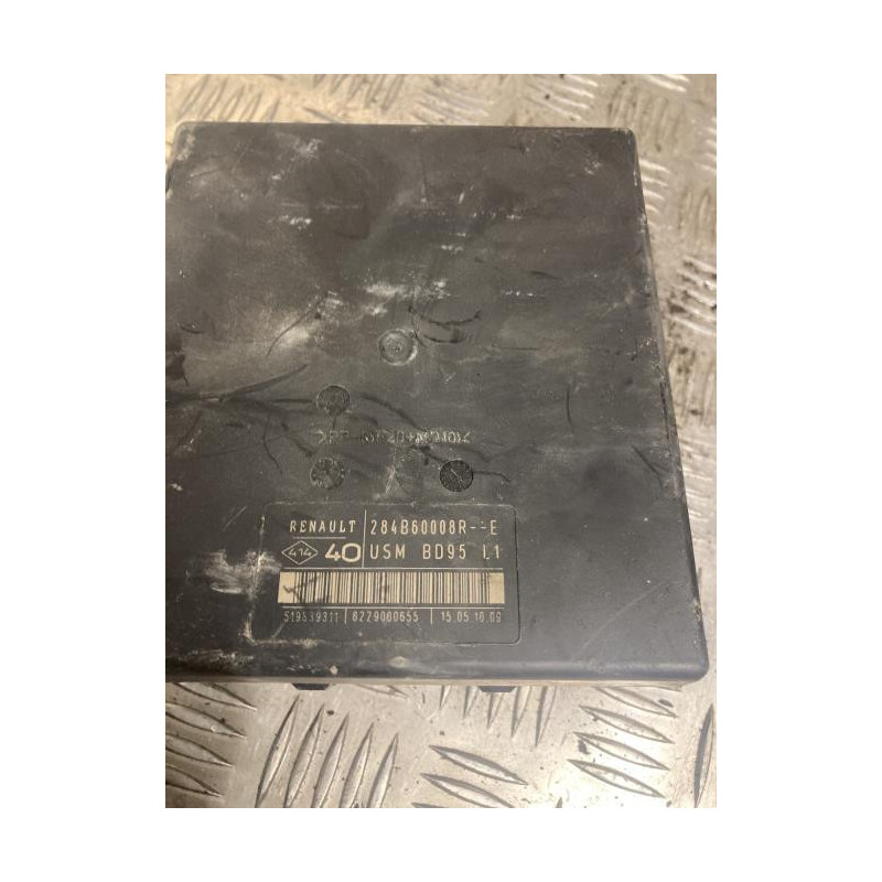 Boitier servitude moteur (BSM) RENAULT MEGANE 3 PHASE 1 BREAK d’occasion