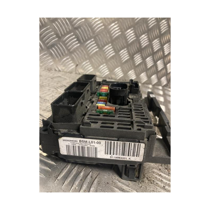 Boitier servitude moteur (BSM) PEUGEOT 407 PHASE 1 BREAK d’occasion
