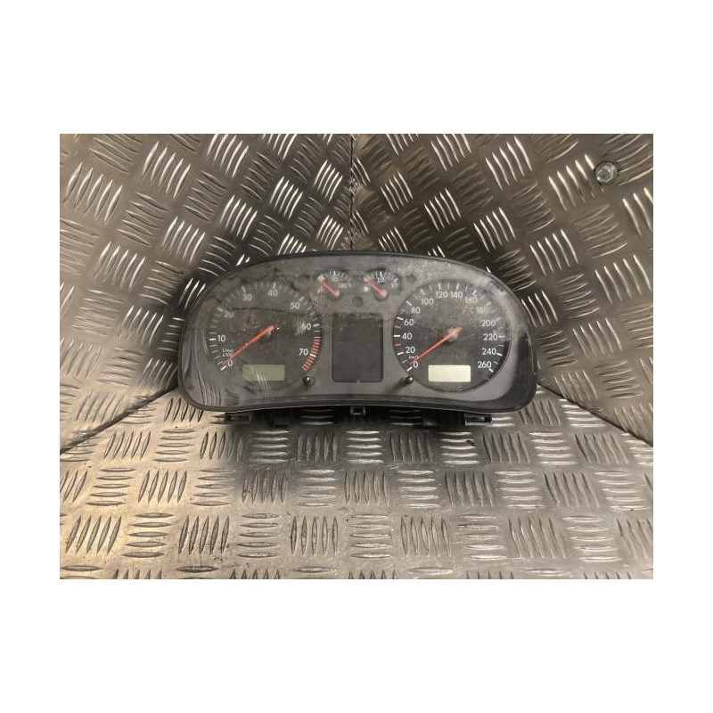 Compteur VOLKSWAGEN GOLF 4 d’occasion