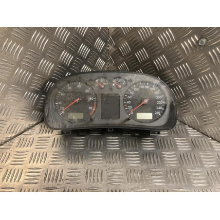 Compteur VOLKSWAGEN GOLF 4 d’occasion