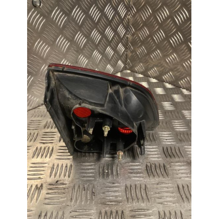 Feu arriere secondaire droit (feux) PEUGEOT 406 PHASE 2 BREAK d’occasion