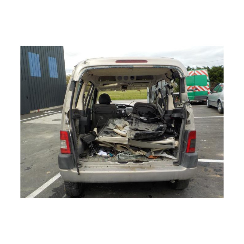 Platine feu arriere gauche CITROEN BERLINGO 1 PHASE 2 d’occasion