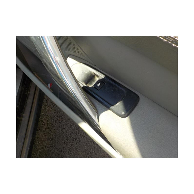 Traverse inferieure PEUGEOT 308 1 PHASE 1 CABRIOLET d’occasion