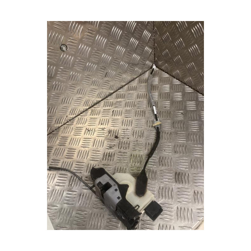 Serrure avant gauche CITROEN C4 2 d’occasion