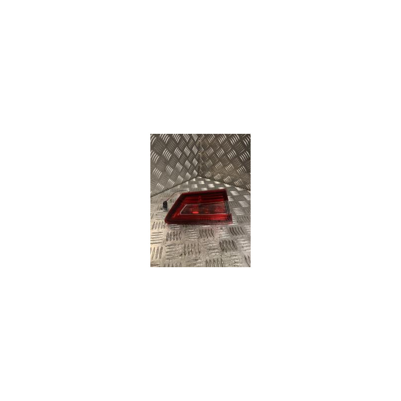 Feu arriere secondaire gauche (feux) RENAULT CLIO 4 PHASE 1 d’occasion