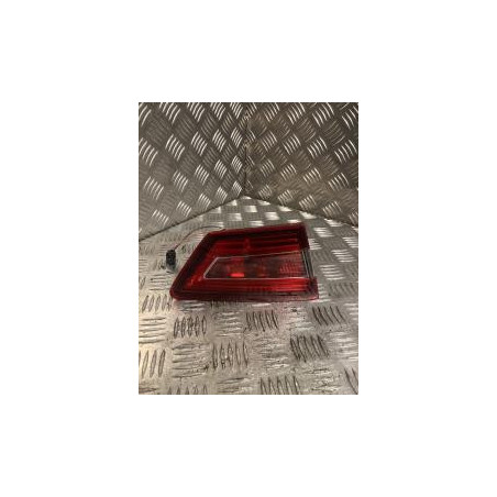 Feu arriere secondaire gauche (feux) RENAULT CLIO 4 PHASE 1 d’occasion
