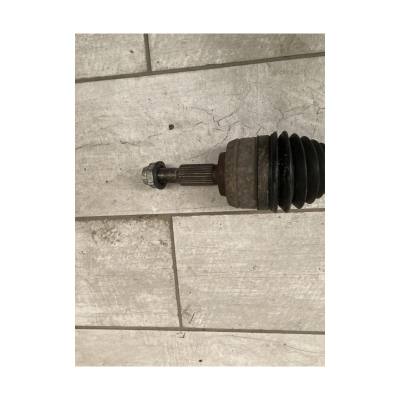 Cardan gauche (transmission) RENAULT MEGANE 3 PHASE 2 d’occasion