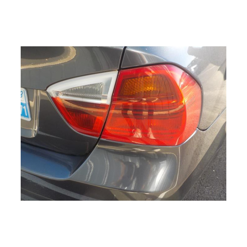 Pare boue avant droit BMW SERIE 3 E90 PHASE 1 d’occasion