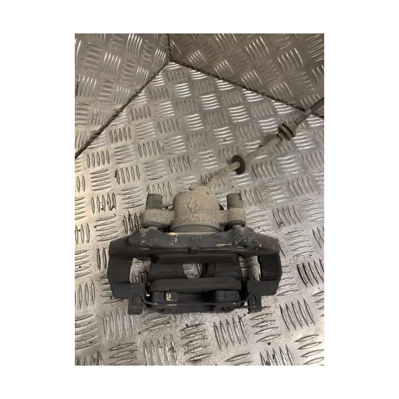 Etrier avant droit (freinage) RENAULT CLIO 4 PHASE 2 d’occasion