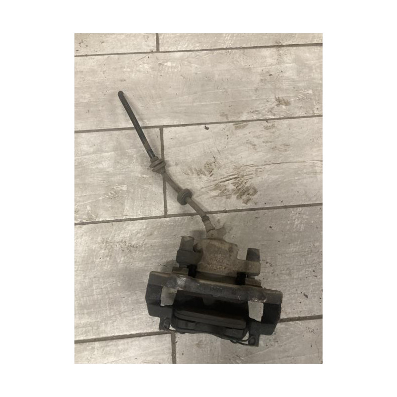 Etrier avant gauche (freinage) RENAULT CLIO 4 PHASE 2 d’occasion
