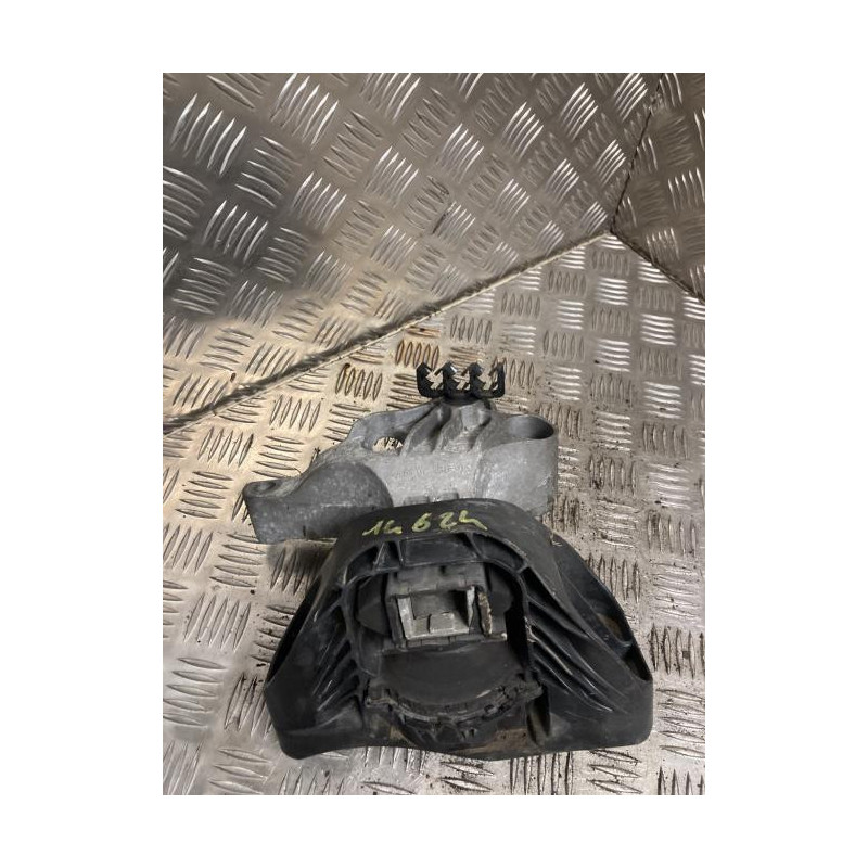 Support moteur RENAULT CLIO 4 PHASE 1 d’occasion