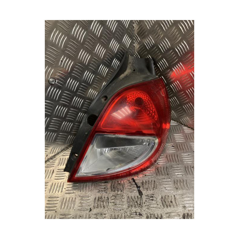 Feu arriere principal droit (feux) RENAULT CLIO 3 PHASE 2 d’occasion