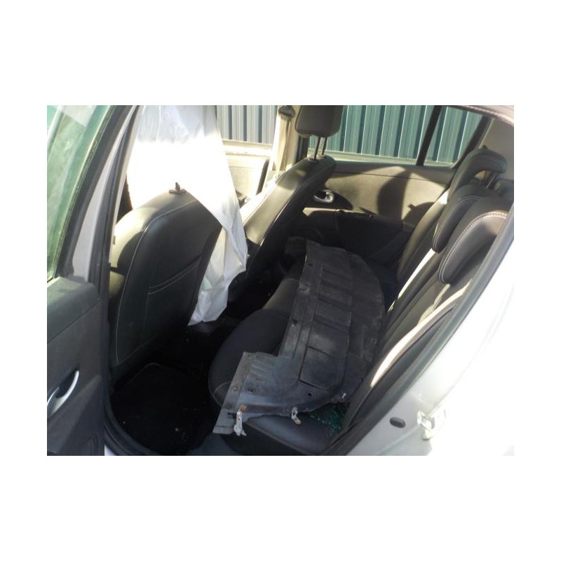Feu arriere principal droit (feux) RENAULT CLIO 3 PHASE 2 d’occasion