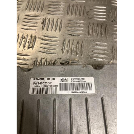 Calculateur moteur CITROEN XSARA PHASE 2 BREAK d’occasion