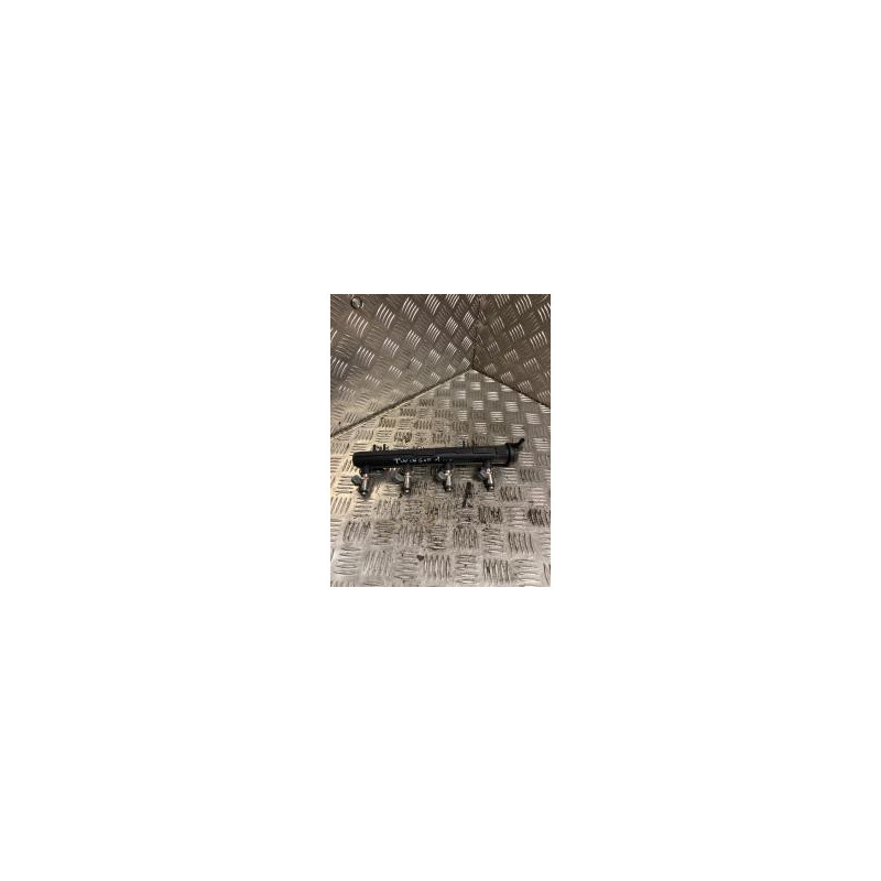 Rampe injection RENAULT TWINGO 1 PHASE 2 d’occasion