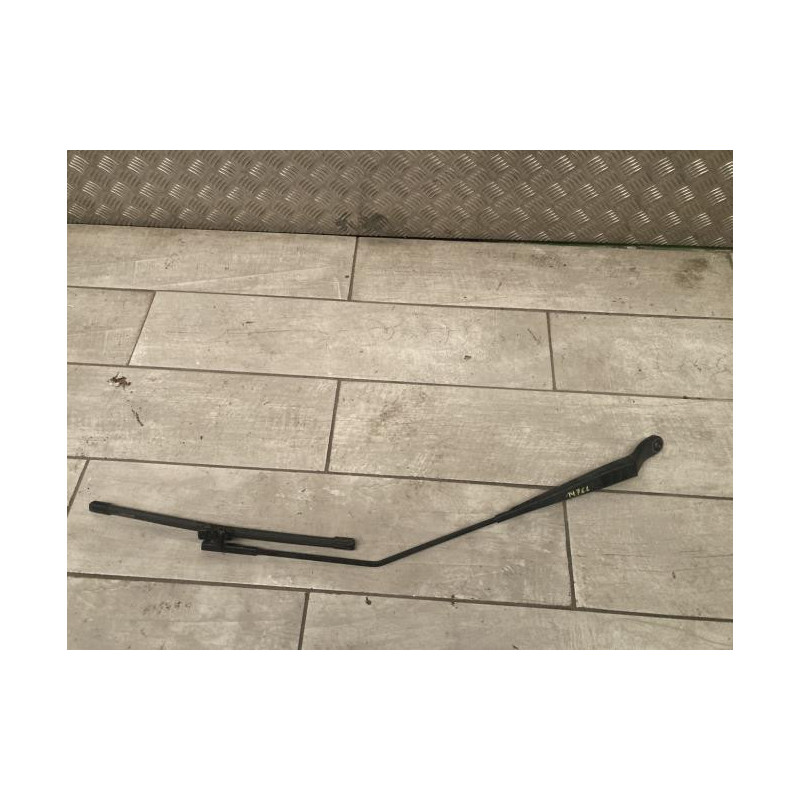 Bras essuie glace avant droit PEUGEOT 207 PHASE 2 BREAK d’occasion