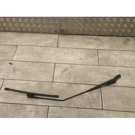 Bras essuie glace avant droit PEUGEOT 207 PHASE 2 BREAK d’occasion