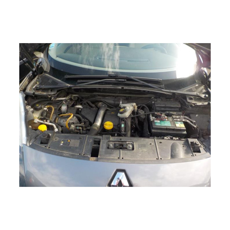 Pare choc arriere RENAULT GRAND SCENIC 3 PHASE 1 d’occasion