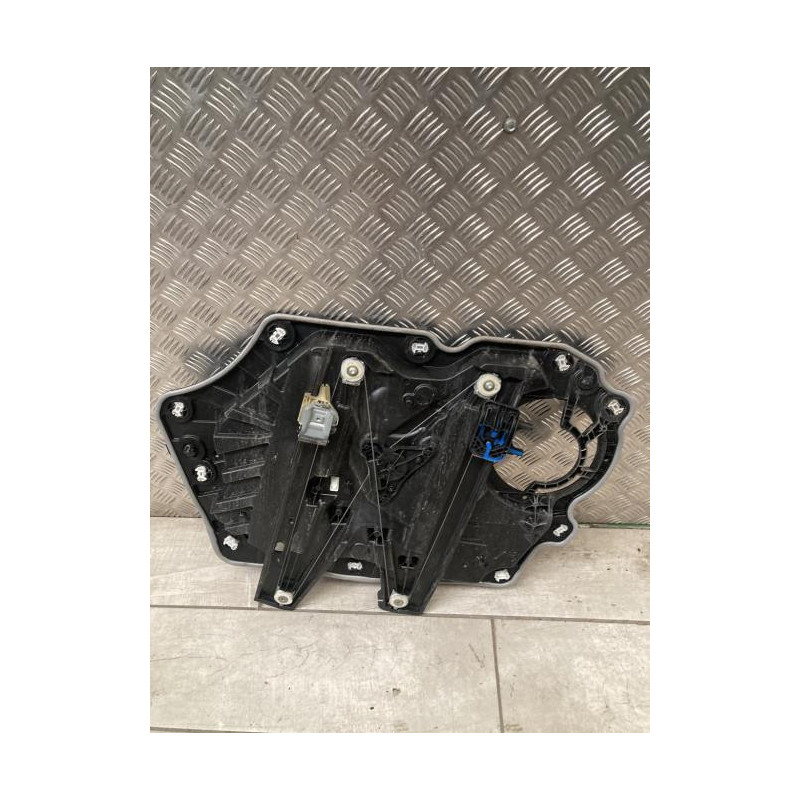 Leve vitre electrique avant gauche FORD FIESTA 7 PHASE 1 d’occasion