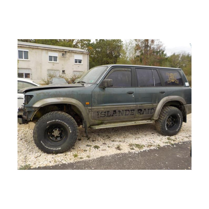 Porte avant gauche NISSAN PATROL 2 d’occasion