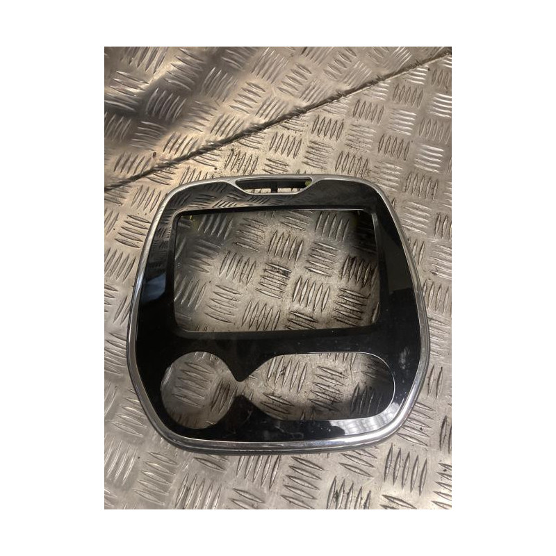 Facade autoradio RENAULT CAPTUR 1 PHASE 1 d’occasion