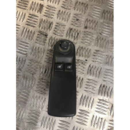 Interrupteur de leve vitre avant gauche RENAULT CLIO 4 PHASE 1 d’occasion