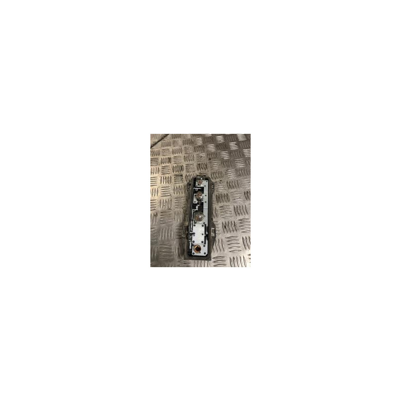 Platine feu arriere gauche PEUGEOT 307 PHASE 1 BREAK d’occasion