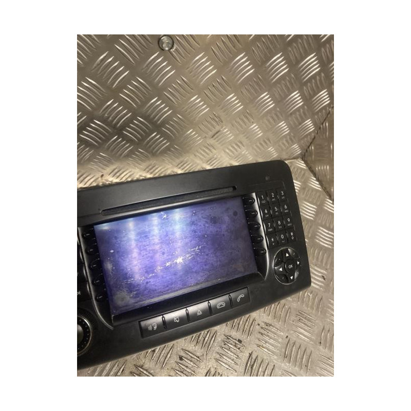 Autoradio d'origine MERCEDES CLASSE M 164 PHASE 1 d’occasion