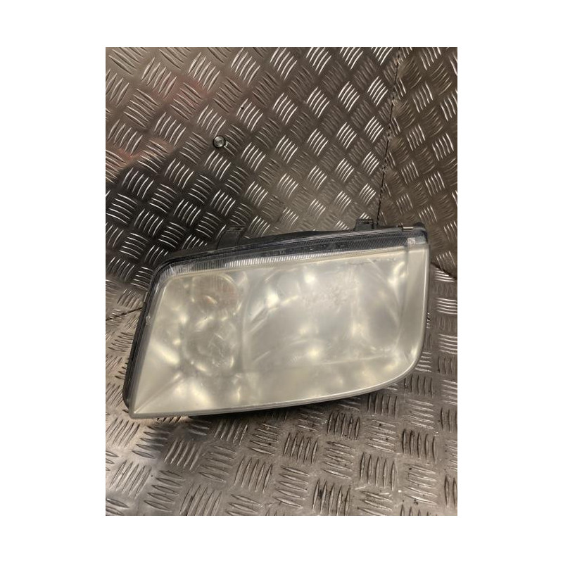 Optique avant principal gauche (feux)(phare) VOLKSWAGEN BORA d’occasion